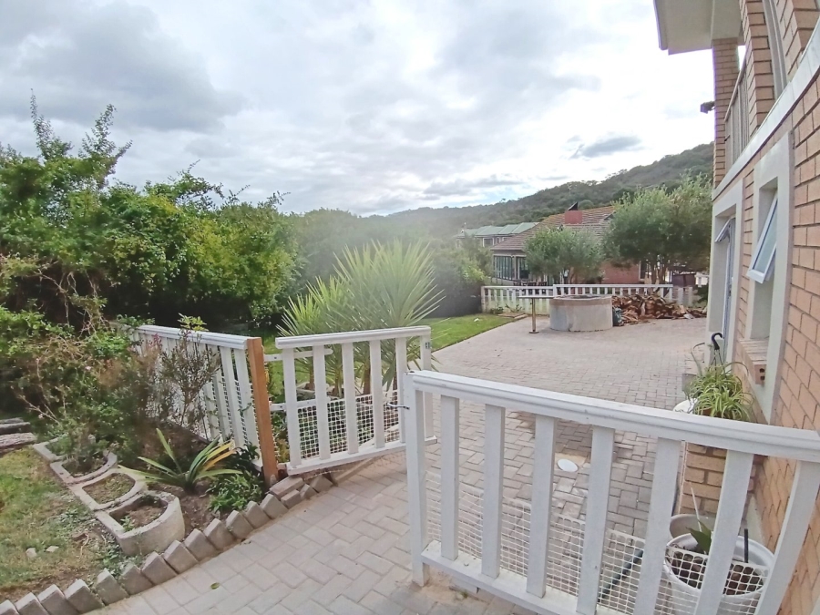 4 Bedroom Property for Sale in Dolphin Creek Golf Estate Western Cape
